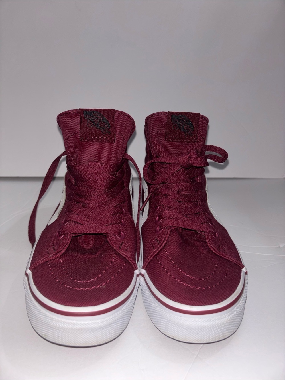 Vans Sk8-Hi Burgundy High Top Canvas
Sneakers Women's 7 Men's 5.5